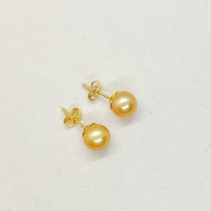 Puces-d’oreilles-aux-perles