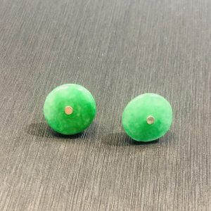 Boucles d’oreilles boutons en Jade