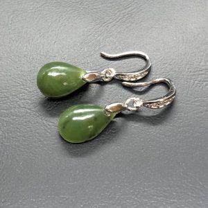 Boucles d’oreilles de Jade vert olive