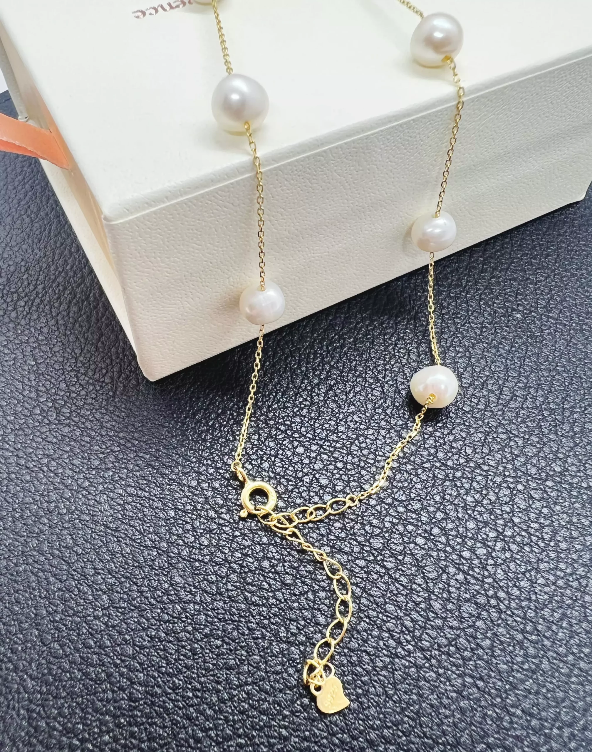 Collier “Étoiles d’Écume” avec perles d’eau douce en argent S925 plaqué or 3 microns