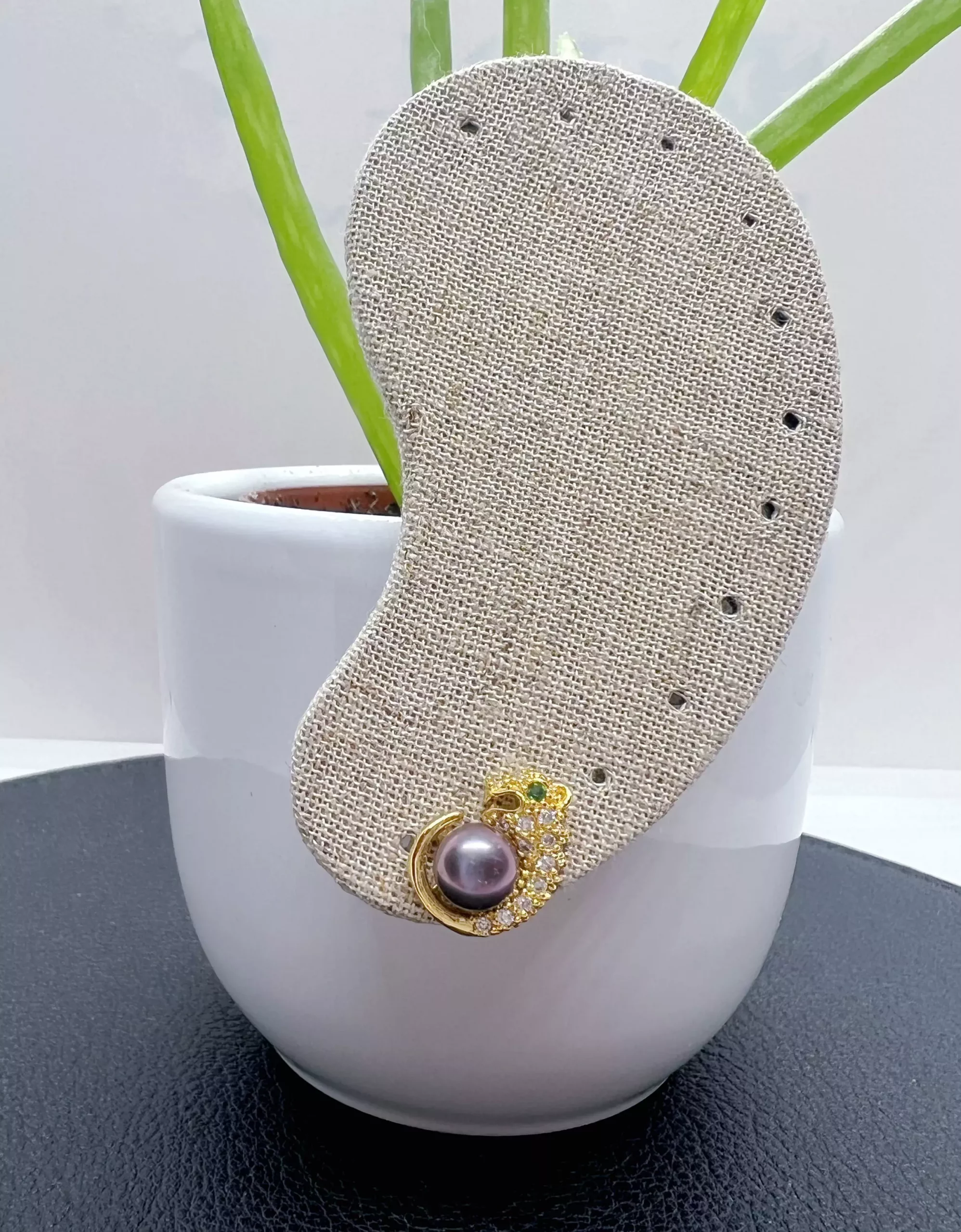 Puces d’oreilles Panthère Prune Dorée