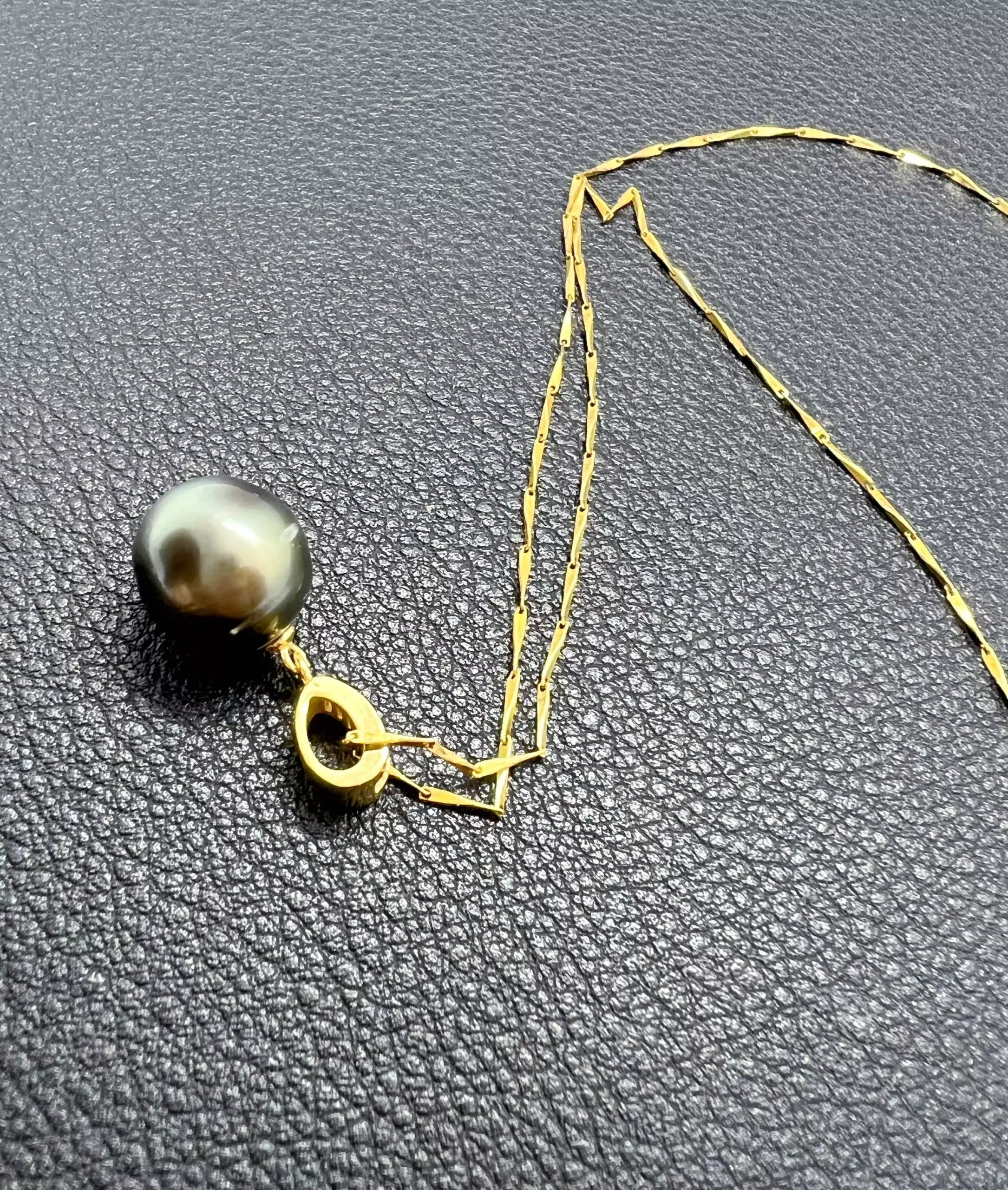 Pendentif Perle de Tahiti Symphonie du Paon