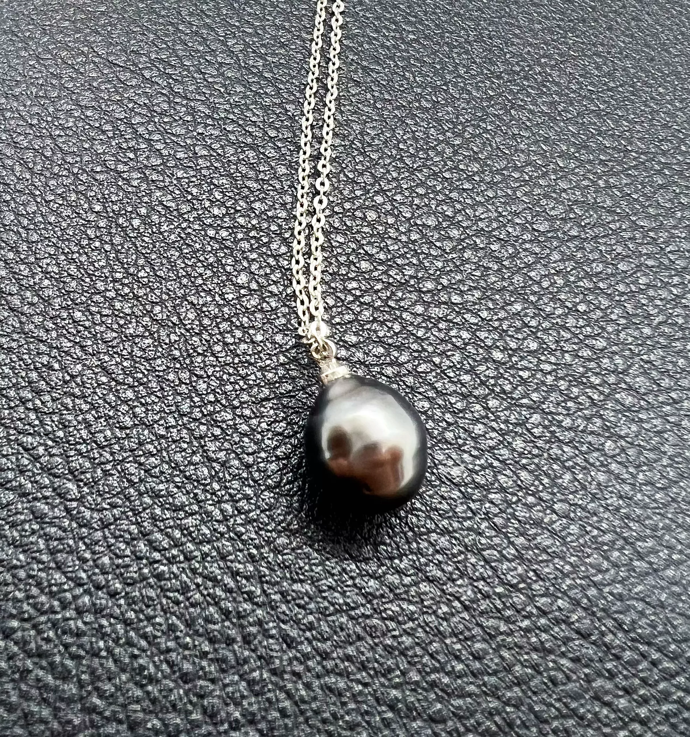 Pendentif perle de Tahiti Nuit prune