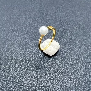 Bague Perle Minimaliste Dorée