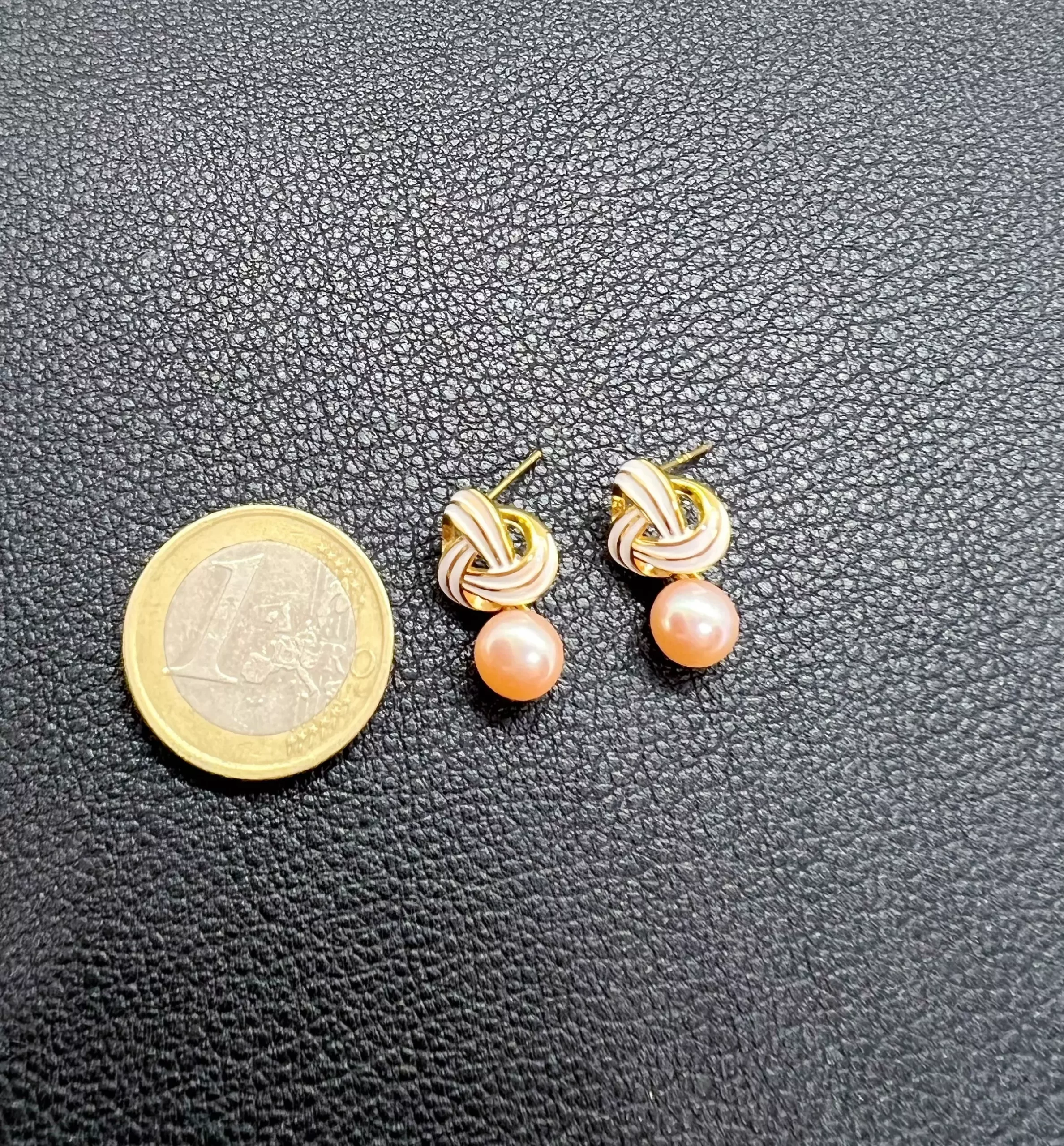 Boucles d’oreilles Perle rose abricot et Nœud Ivoire