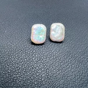 Boucles d’oreilles clous Perles Baroque Irisée