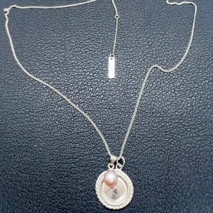 Collier Perle rose-lilas & Médaillon miroir