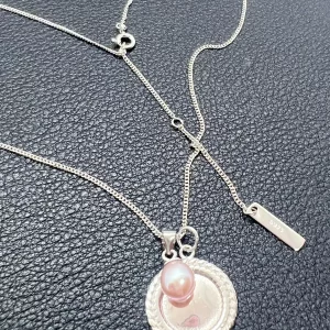 Collier Perle rose-lilas & Médaillon miroir