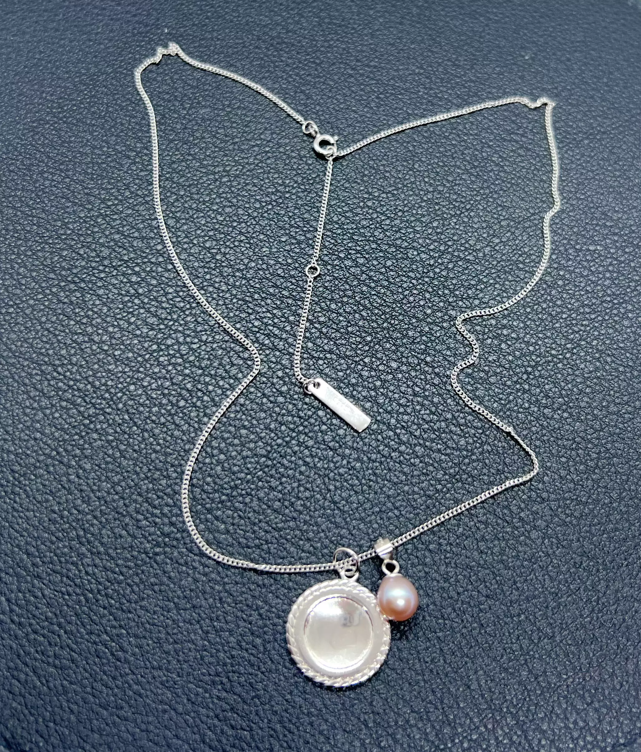 Collier Perle rose-lilas & Médaillon miroir