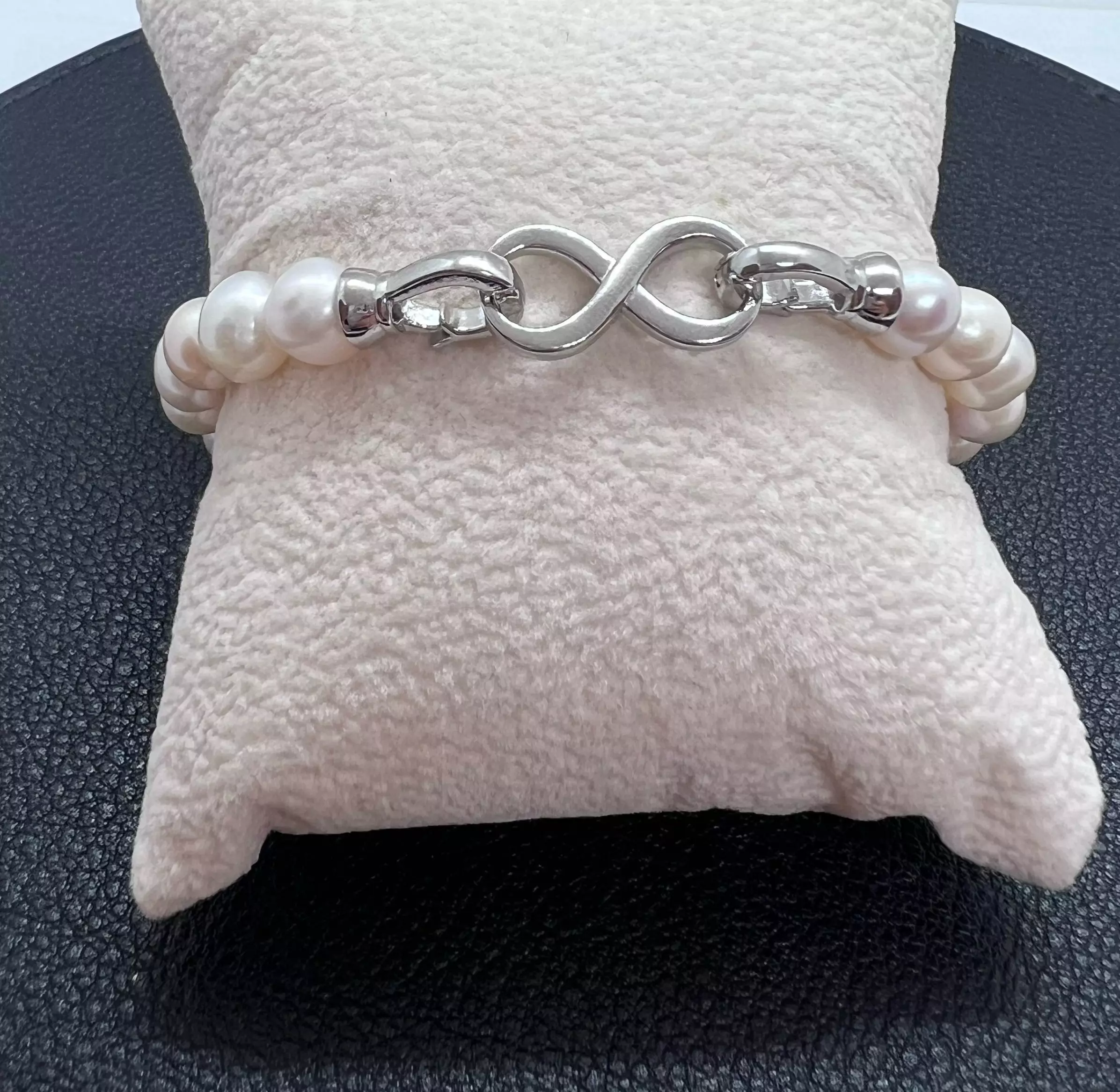 Bracelet Infini – Perles d’Eau Douce et Argent 925