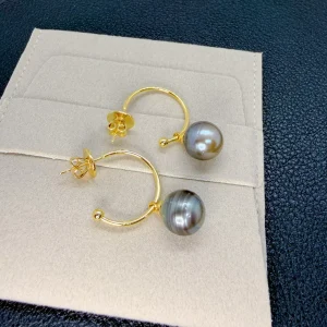 Orbite – Créoles ouvertes perles de Tahiti 13 mm Orbite – Créoles ouvertes perles de Tahiti 13 mm