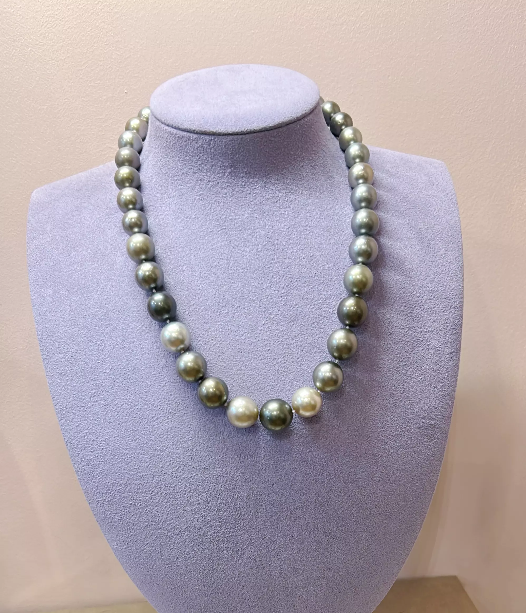 Impériale des Mers — Collier perles de Tahiti de 12 à 14 mm